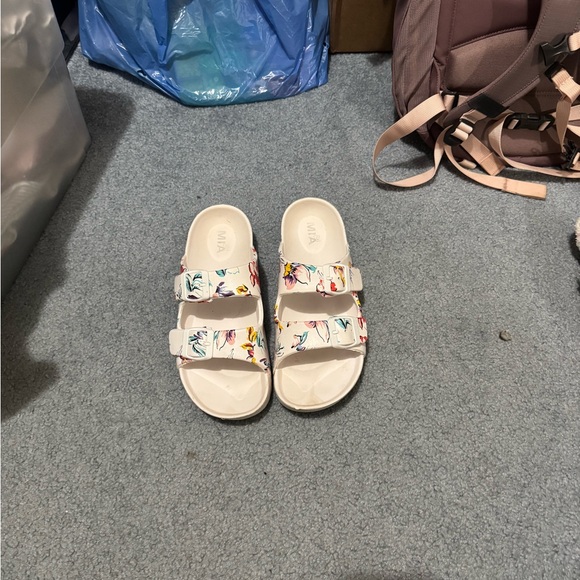 Tropical sandals/slides - Picture 3 of 3